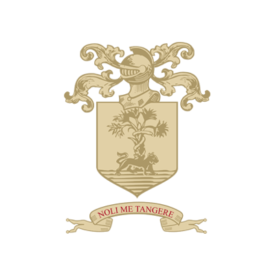 L’azienda Nicotera Severisio si estende per 130 ettari tra vigneti, uliveti, agrumeti ed erbe officinali. Il cuore dell’azienda si trova immerso nel verde, tra palme secolari e coltivazioni tipiche dell’azienda. Il tutto nell’ambito di una plurisecolare tradizione familiare di dedizione all’agricoltura ed in particolare alla produzione di olio e di vino.